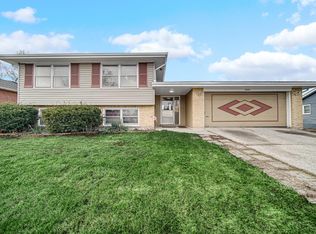 5618 Grant St, Merrillville, IN 46410