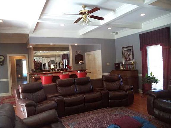 5th image of 2605 Charleston Oaks Dr W