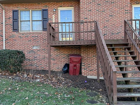 2nd image of 2253 Forest Acres Dr