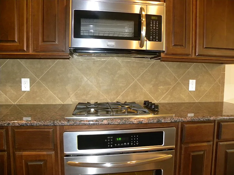 4664 Perthshire Ct — Photo 10
