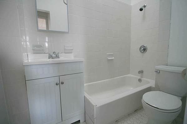 2nd image of 455 Ocean Pkwy APT 5F