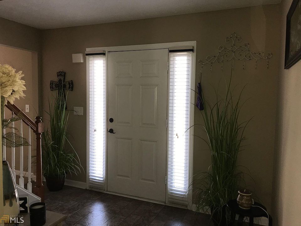 2nd image of 947 Palmer Rd