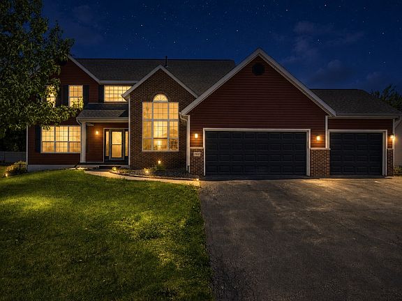 2nd image of 161 Autumn Woods Dr NW