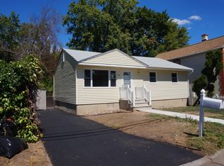 26 Avenue C, Edison, NJ 08837