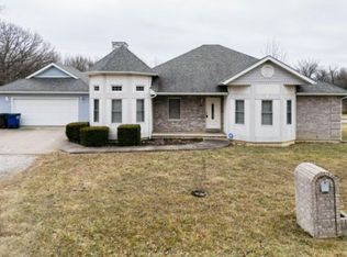 1502 Helm Dr, Fulton, MO 65251
