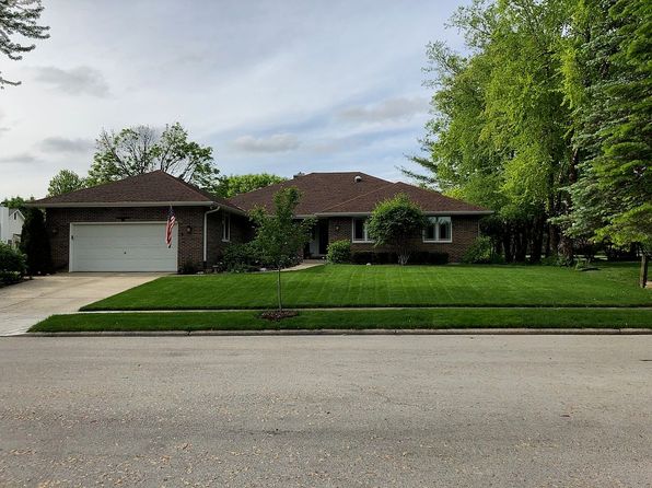7 Heaton Ct