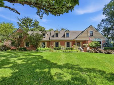 25990 N Oak Hills Rd, Lake Barrington, IL, 60010