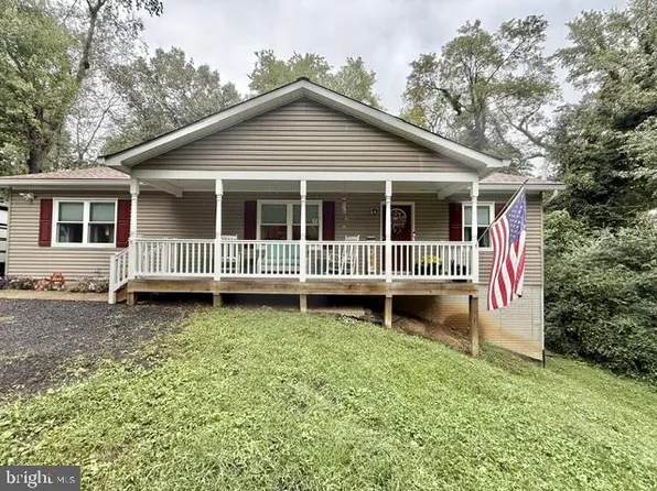 10231 Roosevelt Dr, King George, VA 22485