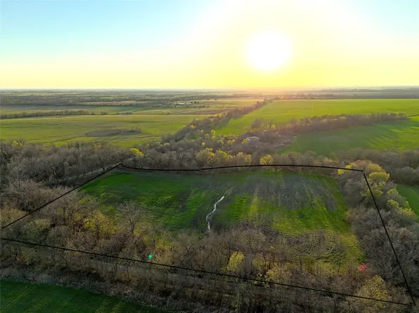 200 County Road 3525, Honey Grove, TX 75446