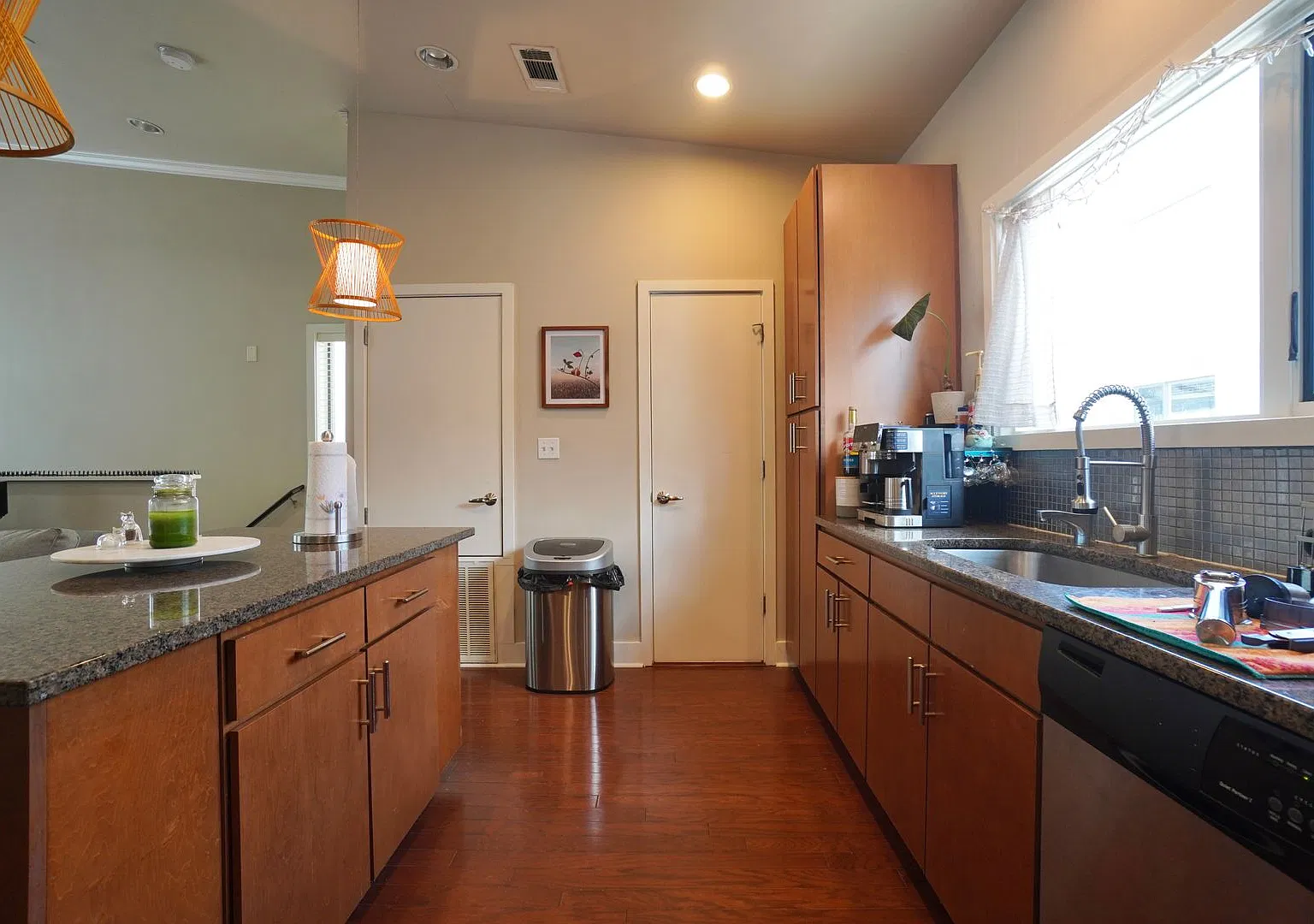 1702 S Lamar Blvd — Photo 4