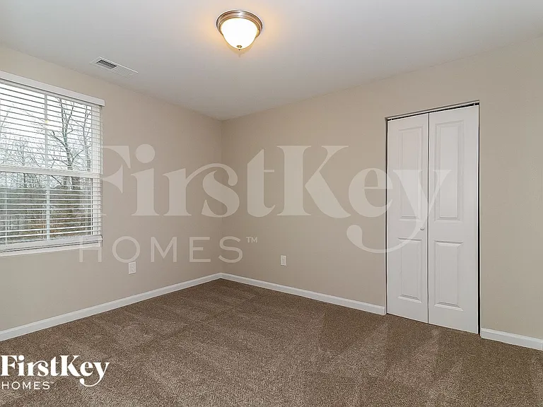 180 Fieldspar Ln — Photo 10