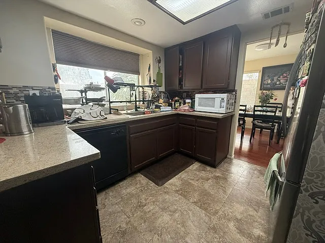 39516 Primrose Ct — Photo 14