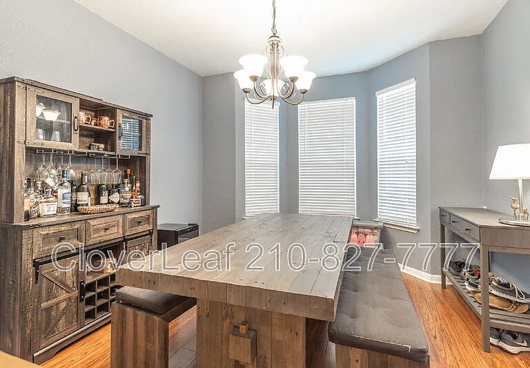551 Ginsberg Dr — Photo 6