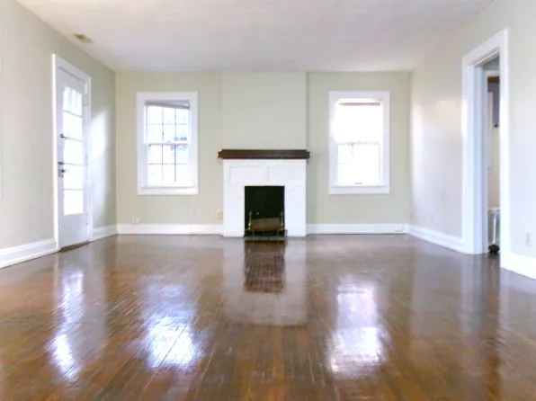 1956 Guilford Rd, Upper Arlington, OH 43221