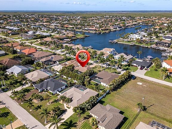 3rd image of 4813 SW 25th Ct