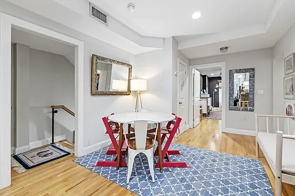 Rented by Corcoran | media 23