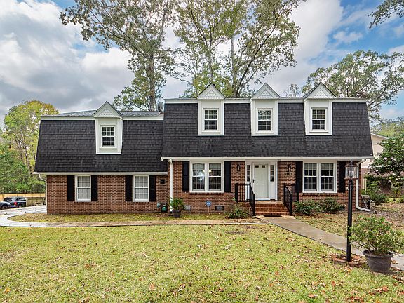 4th image of 304 Lakeview Dr
