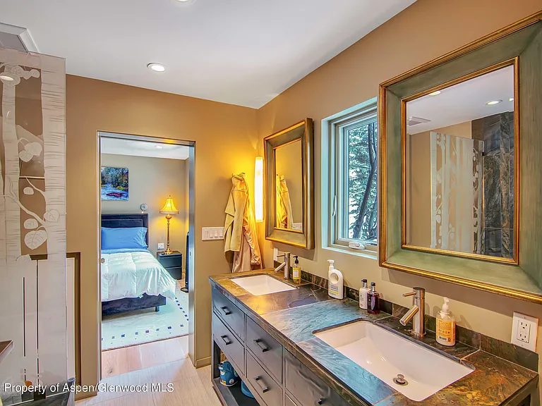 500 Fairway Dr — Photo 15