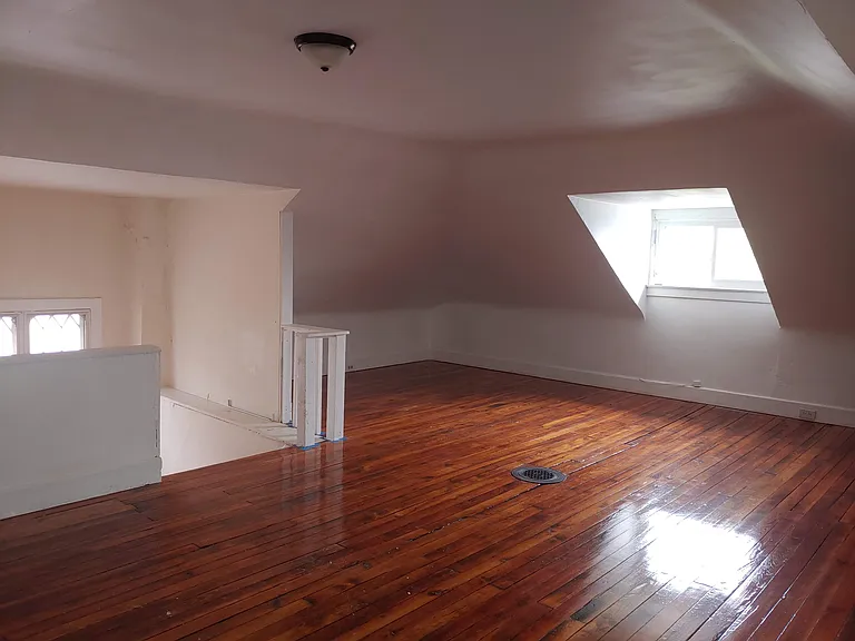 305 N George St #305A — Photo 16