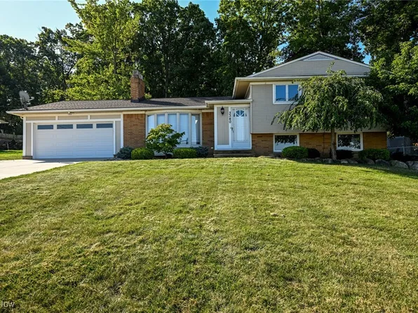 3340 Royalton Rd, Brecksville, OH 44141