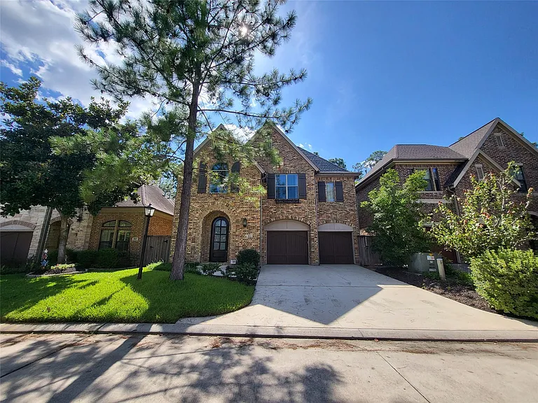 8811 Van Allen Dr — Photo 3