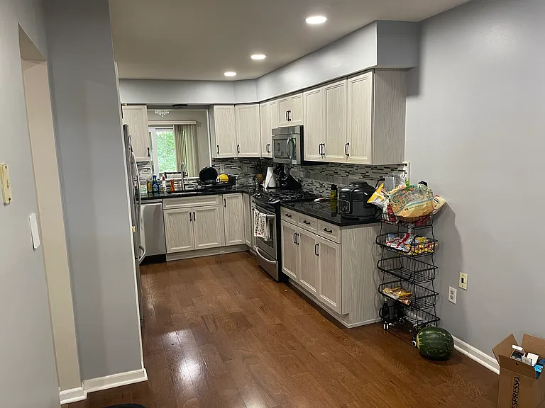 Kitchen - 1