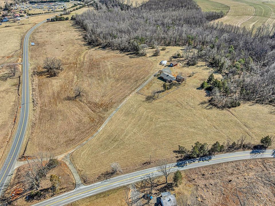 1st image of 4015 White House Rd