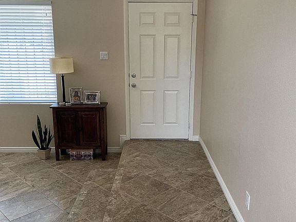 5th image of 9048 N 38th Dr