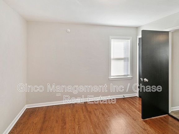 5th image of 3133 W 101st St
