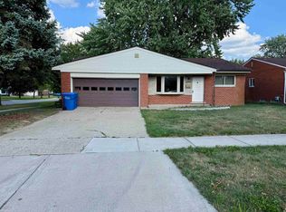 29868 Pinto Dr, Warren, MI 48093