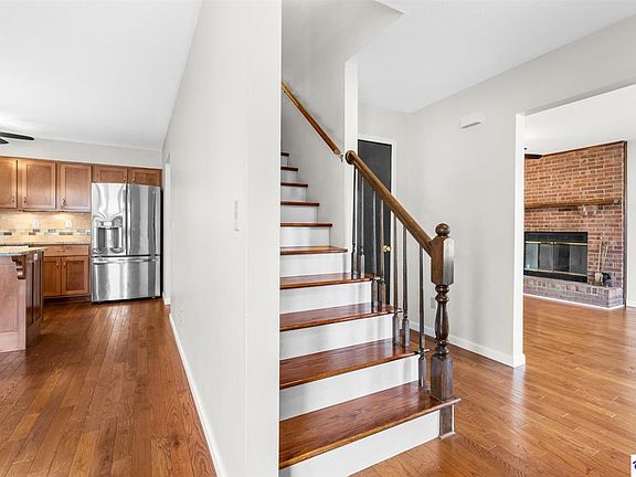 4th image of 900 Timberwood Dr