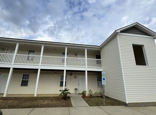 1154 Cross Creek Cir #6, Greenville, NC 27834