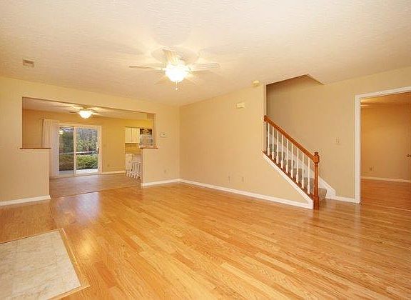4th image of 6231 Summerville Ln