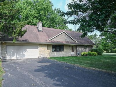 993 Middle Ridge DRIVE, Hubertus, WI, 53033