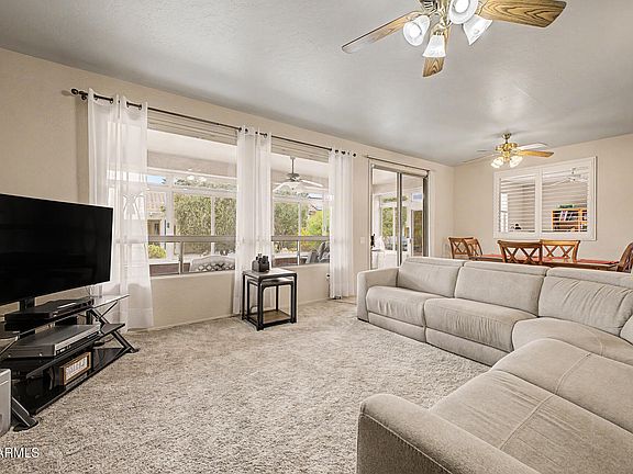 4th image of 15940 W ZINNIA Court