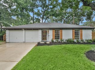 6006 Black Gum Dr, Houston, TX 77092