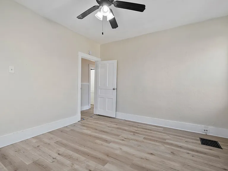 113 Johnston Avenue — Photo 27