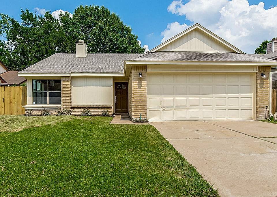 1st image of 3016 Walnut Springs Dr