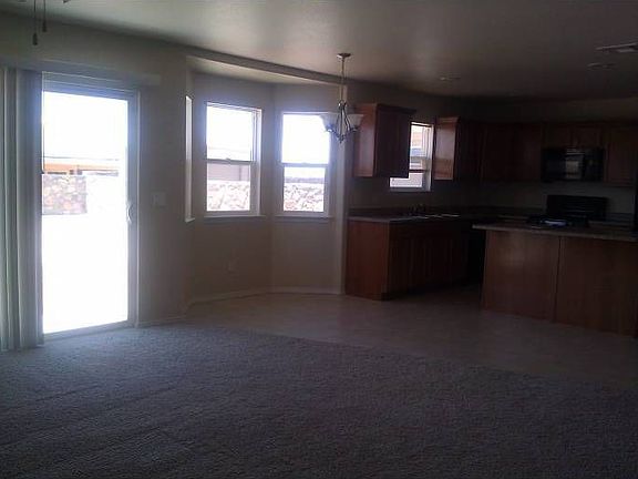 LIVING ROOM/KITCHEN
