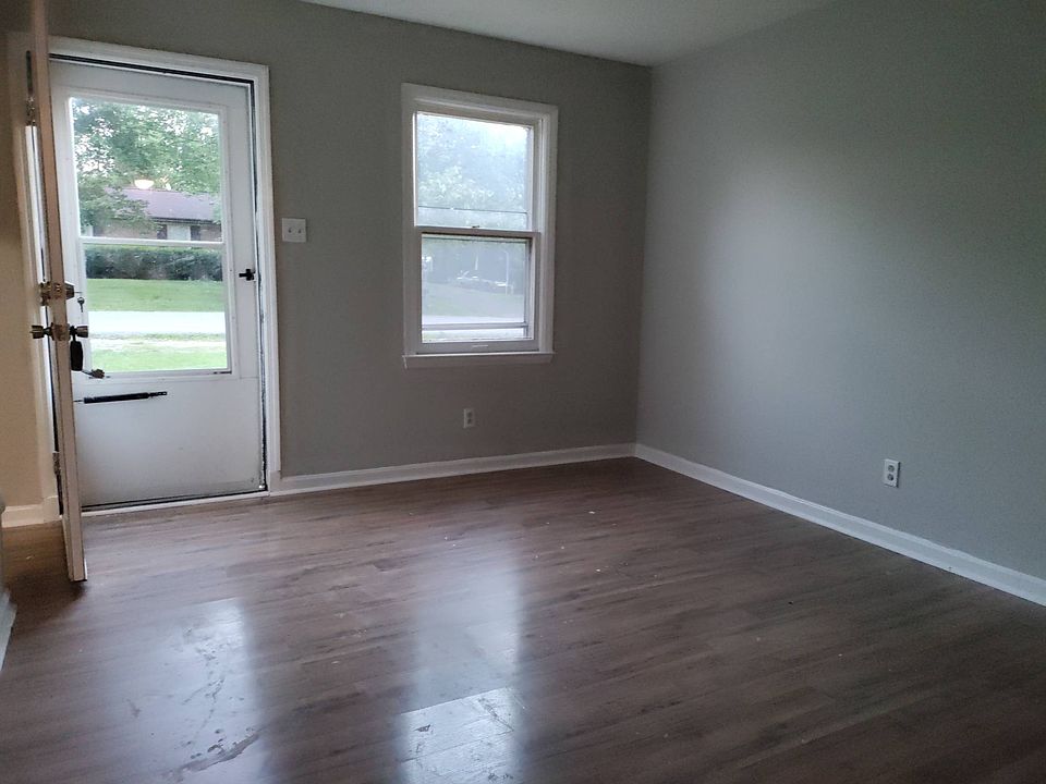 1st image of 105 Alice Dr #C-1