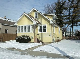 1064 W 10th Ave, Oshkosh, WI 54902