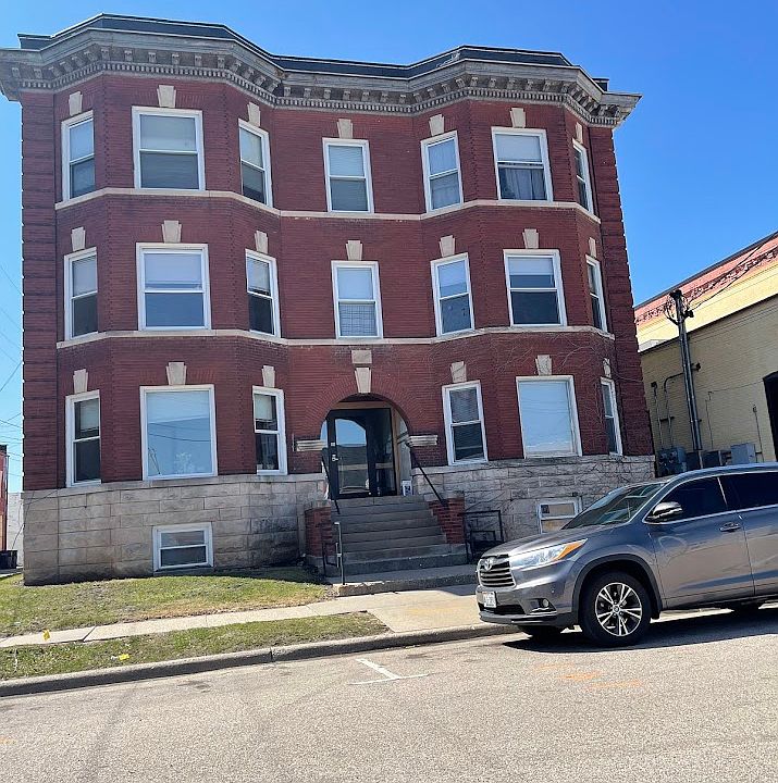 1st image of 15 N High St #5