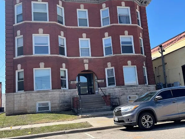 15 N High St #5, Janesville, WI 53548