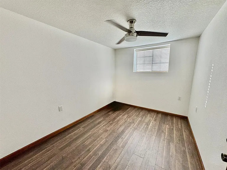 18635 FM 442 Rd — Photo 11
