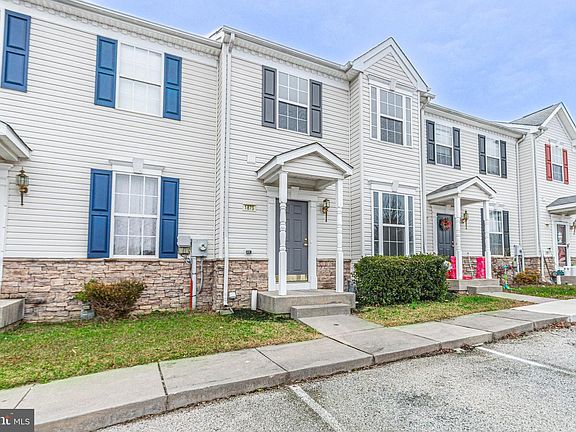 2nd image of 1879 Jamestown Ln #1879
