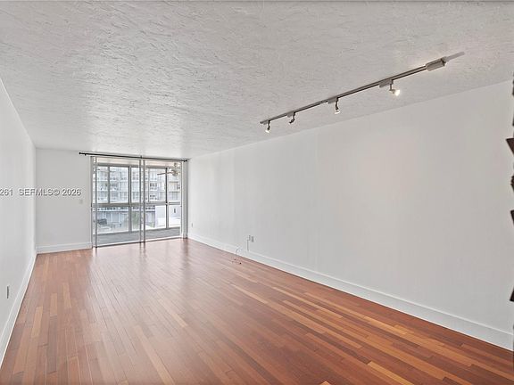 5th image of 145 SE 25th Rd APT 404