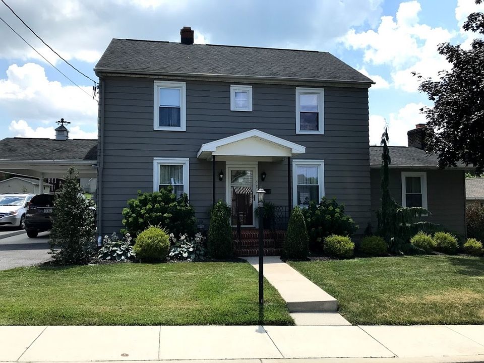 1st image of 325 E Madison St