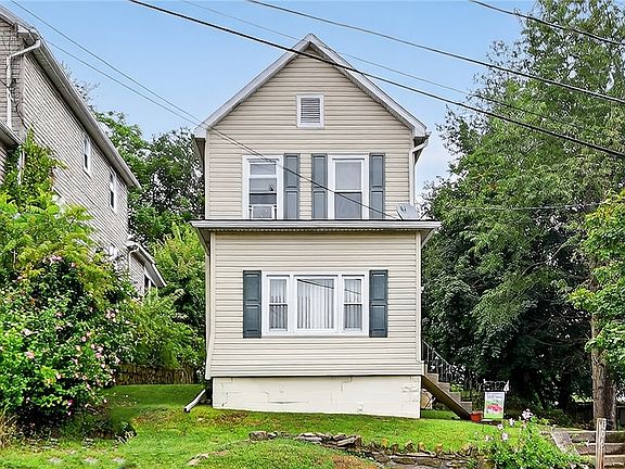 2nd image of 606 N Penn St
