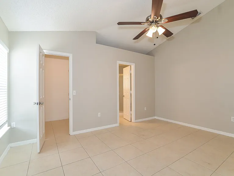 64 Bolton Ct — Photo 8