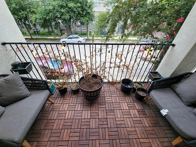 403 Jackson Hill St — Photo 30